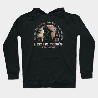 Lee Ho Fooks - Soho London - 1978 - Warren Zevon - Werewolves of London - Howl at the Moon - Distressed Hoodie